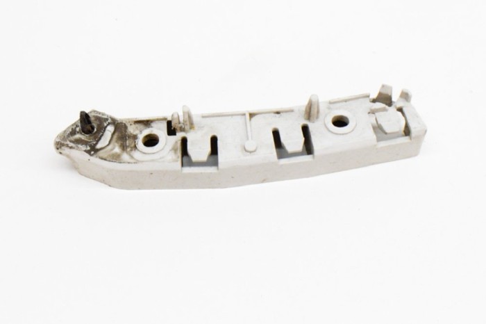 Suport bara de protecție dreapta față FORD FOCUS III 2017 OEM: BM51-17D958-A | 11489260