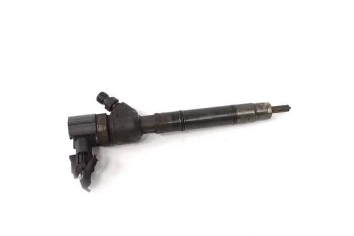 Injector de combustibil HYUNDAI i40 VF 2013 OEM: 33800-2A800 16888515