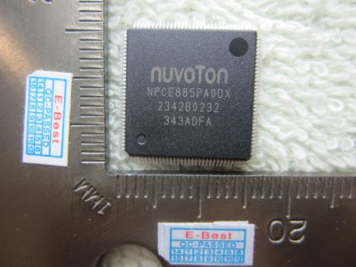 NuvoTon NPCE885P foto