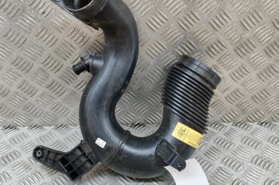 Tub de admisie aer JAGUAR F-PACE X761 2015 OEM: HK83-9F876-AD,GX63-9G796-AA,6X63-45931-AA 28182886 foto
