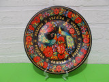 Cumpara ieftin UCRAINA -Superba FARFURIE decorativa cu pauni si flori , suvenir UKRAINA, Decorative