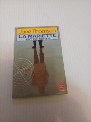 La Mariette este de sortie - June Thomson foto