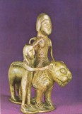 QW28 - Tematica muzee - Grup statuar din bronz - Naieni - Buzau