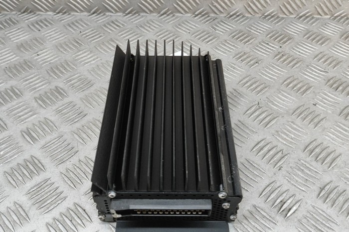 Amplificator de sunet AUDI A8 D2 4D2, 4D8 1997 OEM: 4D0035225C 29949915