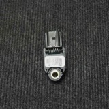 Senzor de impact st&acirc;nga spate TOYOTA YARIS _P9_ 2008 OEM: 89831-0H010 | 1537596