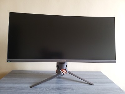 Monitor Asus ROG ultrawide foto