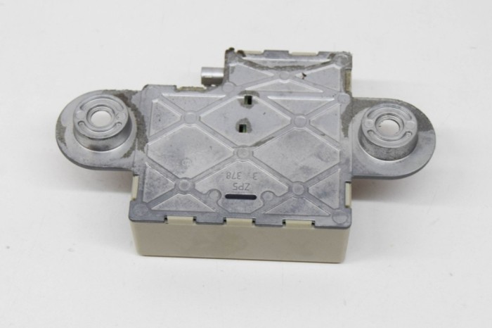 Amplificator de antena BMW 7 F01, F02 2012 OEM: 21367510,6935024 | 11755292