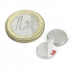 Magnet neodim disc cu autoadeziv Ø12&#215;2 mm, putere 1,3 kg, N35
