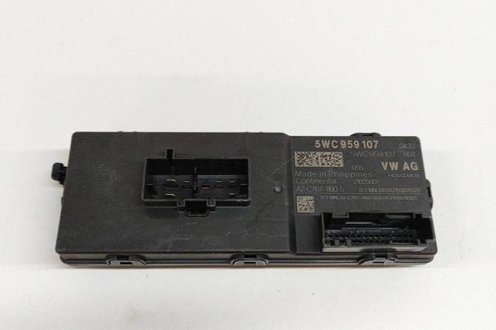 VW TIGUAN AD1 2021 OEM: 5WC959107,A2C76711605 SKU: 25695985