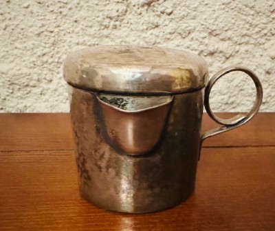 CANA VECHE, DIN METAL ARGINTAT, PENTRU BEBELUSI H7,5CM foto