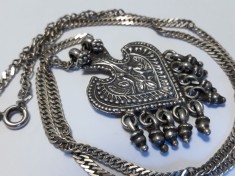 argint MEDALION MASIV etnic TRIBAL RAJASTHAN INDIA vechi UNIC pe Lant argint