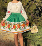 Cumpara ieftin Rochie Traditionala stilizata cu motive florale Maria