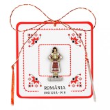 Insigna costum popular, MB110