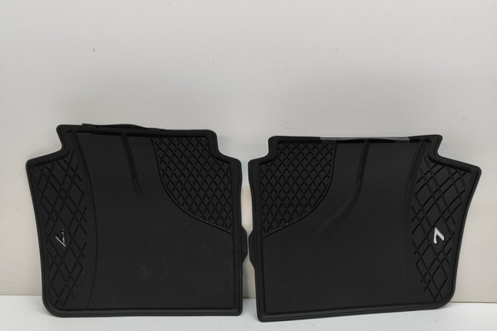 Set covorașe BMW 7 G11, G12 2015 OEM: 2444038 | 22955866