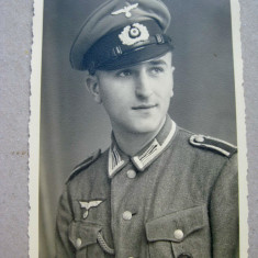 B634-I-WW2-III Reich-Foto Ofiteri, militar Germani in uniforme. Pret pe bucata.