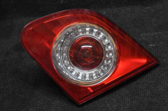 Lampa haion dreapta VW PASSAT B6 3C2 2005 OEM: 3C5945094