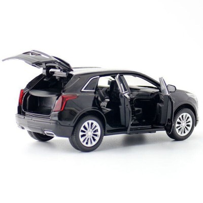 Macheta Cadillac XT5 / lumina, sunet and coteste roti fata / negru Tayumo 1/32 foto