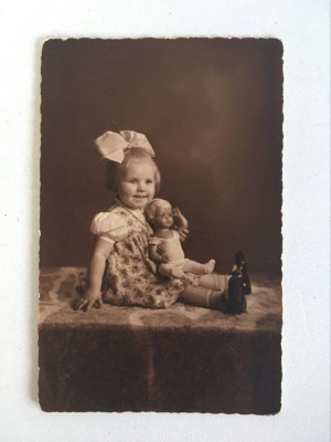 Fotografie veche vedere fetita cu papusa, photo Kohler, Altona, Laden, Mimosa foto