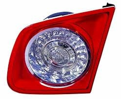 Stop spate lampa Volkswagen Jetta 09.2005-09.2010 BestAutoVest partea Dreapta interior tip bec led Kft Auto foto