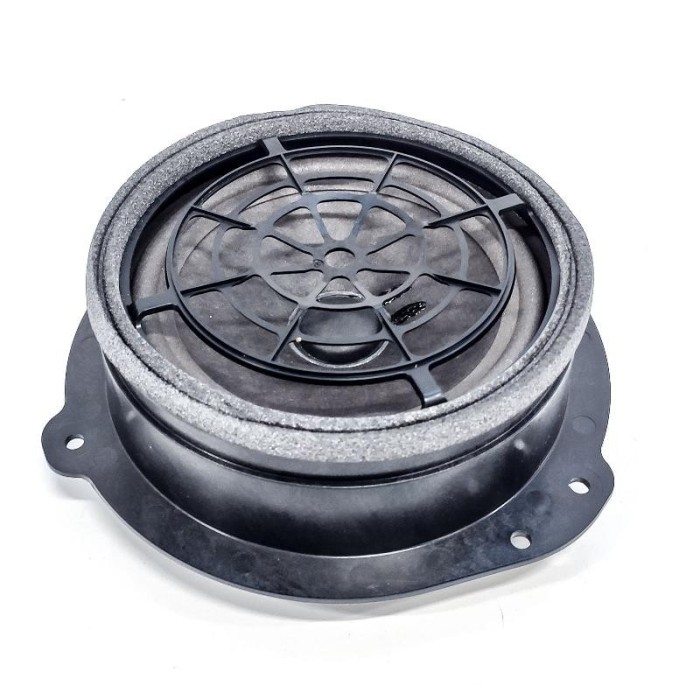 Difuzor ușă st&acirc;nga spate AUDI A4 Avant 8W5, B9 2016 OEM: 8W5035411 10657249