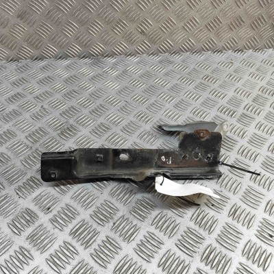 Suport aripa dreapta față AUDI Q7 4L 2014 OEM: 4L0821136,4L0805698 30973735 foto