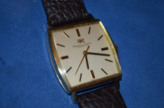 CEAS AUR 18K - IWC SCHAFFHAUSEN - Cal. 403 - Vintage - 1971 - Square - F. RAR ! foto