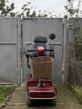 Scuter electric v&acirc;rstnici