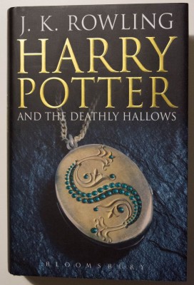 J. K. Rowling - Harry Potter and the Deathly Hallows (...și Talismanele Morții) foto