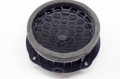 Difuzor ușă dreapta spate SKODA KAROQ NU7 2020 OEM: 3V0035411J 13762844 foto