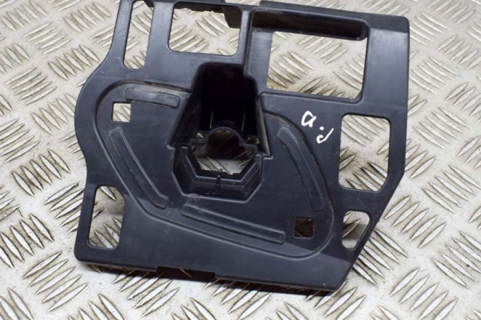 Suport bara de protecție dreapta față SKODA FABIA III Estate NJ5 2019 OEM: 6V0807056B 21481506