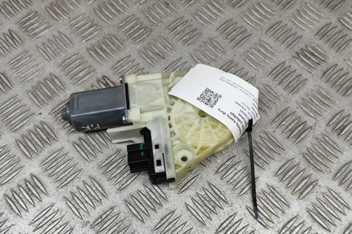 Motor macara geam ușă st&acirc;nga față PORSCHE PANAMERA 970 2011 OEM: 97062410101,970.624.101.01 21760353