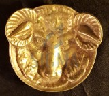 SCRUMIERA BRONZ, ILUSTRAND CAP DE BERBEC