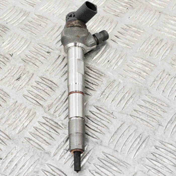 Injector de combustibil VW PASSAT Variant B8 3G5 2015 OEM: 04L130277AD0445110473 3509353