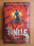 Roderick Gordon - Spirala ( TUNELE 5 ), Corint