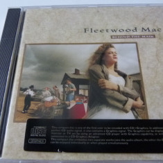 Fleetwood Mac - behind the mask