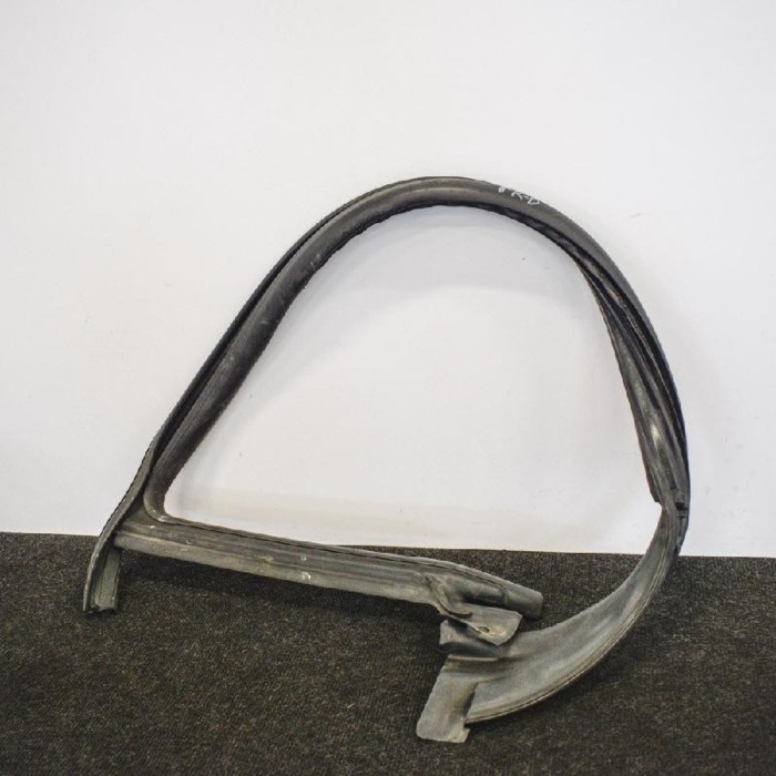 Garnitura ușă dreapta față VW PASSAT CC 357 2012 OEM: 3C8854544J | 3901977