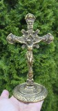 CRUCIFIX VINTAGE CU POSTAMENT DIN BRONZ MASIVA, ANGLIA