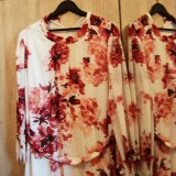 Rochie lungă vaporoasă din voal cu imprimeu floral &ndash; Stare excelentă