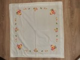 Set 4 Fete de Masa Brodate Vintage, Diverse Dimensiuni (80x79, 75x75, 78x74, 72x80 cm) - Broderie Sparte, Cusaturi Fine
