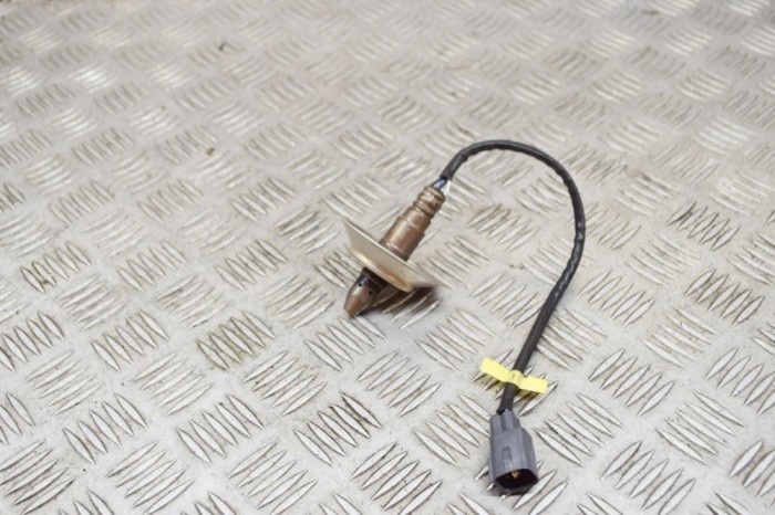 Sonda lambda TOYOTA YARIS _P13_ 2015 OEM: 89467-52080 14862065