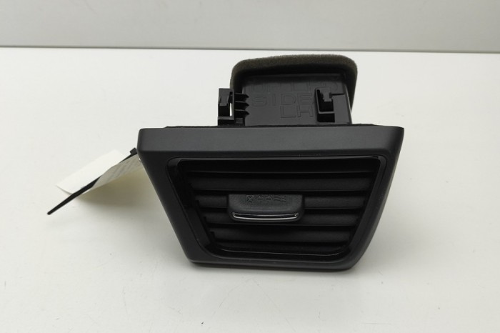 Gura de ventilație planșa de bord NISSAN LEAF ZE1 2018 OEM: 68761-5SA0B 30293483
