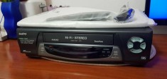 Vide recorder SANYO stereo 6 capete NOU