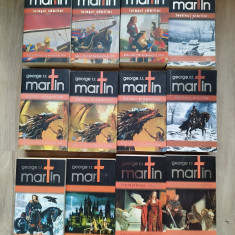 George R. R. Martin - saga Cantec de gheata si foc (5 carti, 12 vol.) - fantasy