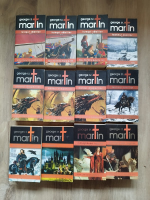 George R. R. Martin - saga Cantec de gheata si foc (5 carti, 12 vol.) - fantasy foto