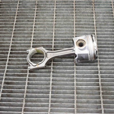 Piston VOLVO S60 II 2014 OEM: 3137518731430898 foto