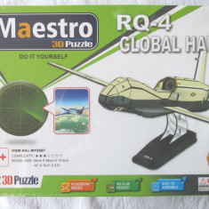 MAESTRO 3D Puzzle = Puzzle 3D Avion RQ-4 GLOBAL HAWK, 24 piese, cutie sigilata