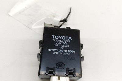Modul de control trapa TOYOTA HIACE IV Minibus / passenger _H1_, _H2_ 2001 OEM: 85921-26020 28443962 foto