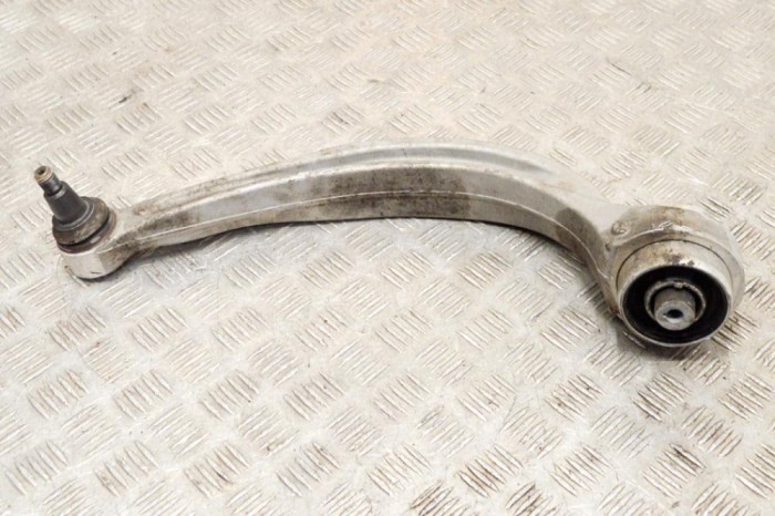 Braț curbat dreapta față AUDI E-TRON GEN 2020 OEM: 4M0407694E,4M0407696G 15519038