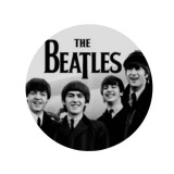 Cumpara ieftin Insigna rotunda The Beatles model foto alb-negru, design clasic trupa rock legendara, 58 mm