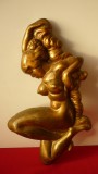 NUD STATUETA BASORELIEF DIN METAL